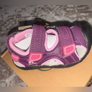 Kamik Girls Purple and Pink Closed-Toe Sport Sandals